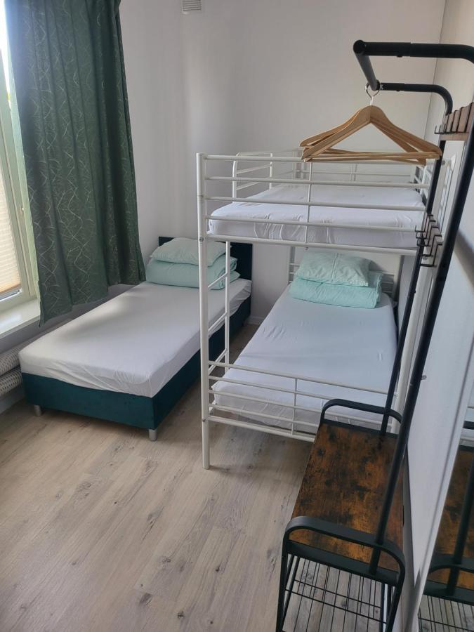 Rooms4Rest Wiertnicza - Private Rooms For Tourists - Atr Consulting Sp, Z O,O, วอร์ซอ ภายนอก รูปภาพ