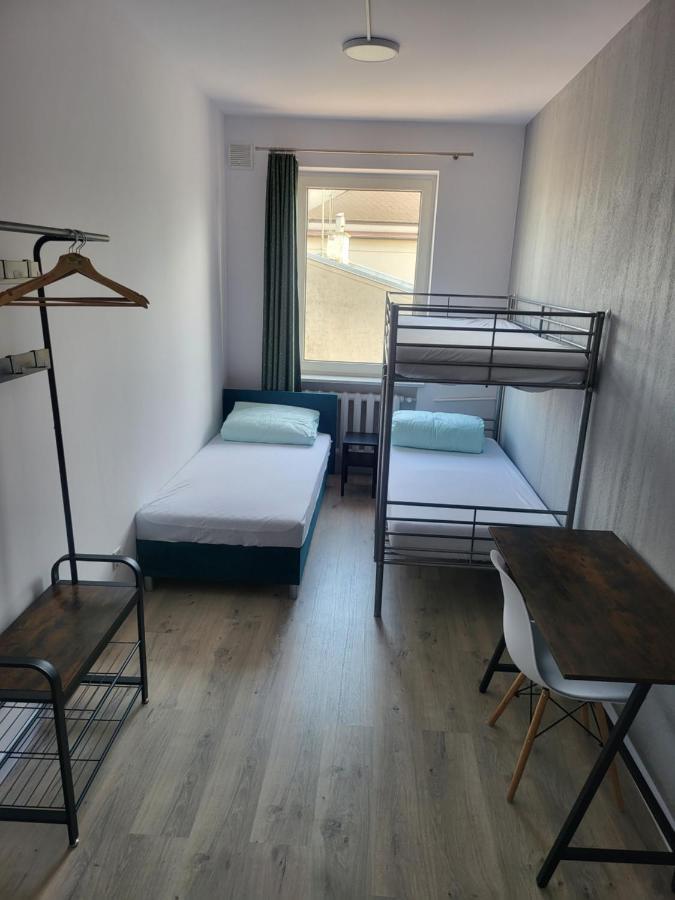 Rooms4Rest Wiertnicza - Private Rooms For Tourists - Atr Consulting Sp, Z O,O, วอร์ซอ ภายนอก รูปภาพ