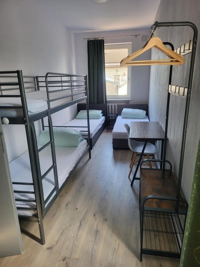 Rooms4Rest Wiertnicza - Private Rooms For Tourists - Atr Consulting Sp, Z O,O, วอร์ซอ ภายนอก รูปภาพ