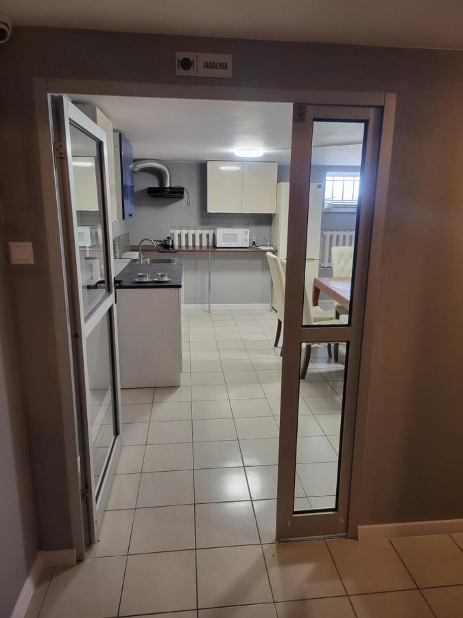 Rooms4Rest Wiertnicza - Private Rooms For Tourists - Atr Consulting Sp, Z O,O, วอร์ซอ ภายนอก รูปภาพ