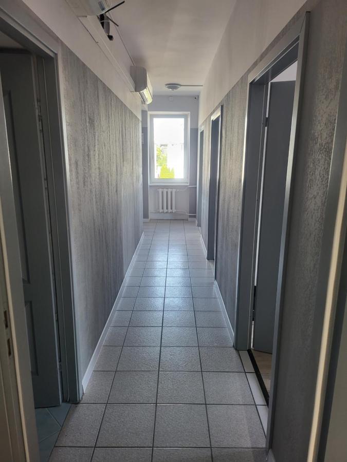 Rooms4Rest Wiertnicza - Private Rooms For Tourists - Atr Consulting Sp, Z O,O, วอร์ซอ ภายนอก รูปภาพ