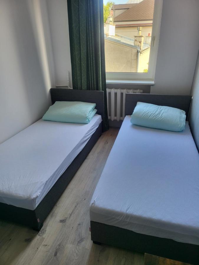 Rooms4Rest Wiertnicza - Private Rooms For Tourists - Atr Consulting Sp, Z O,O, วอร์ซอ ภายนอก รูปภาพ