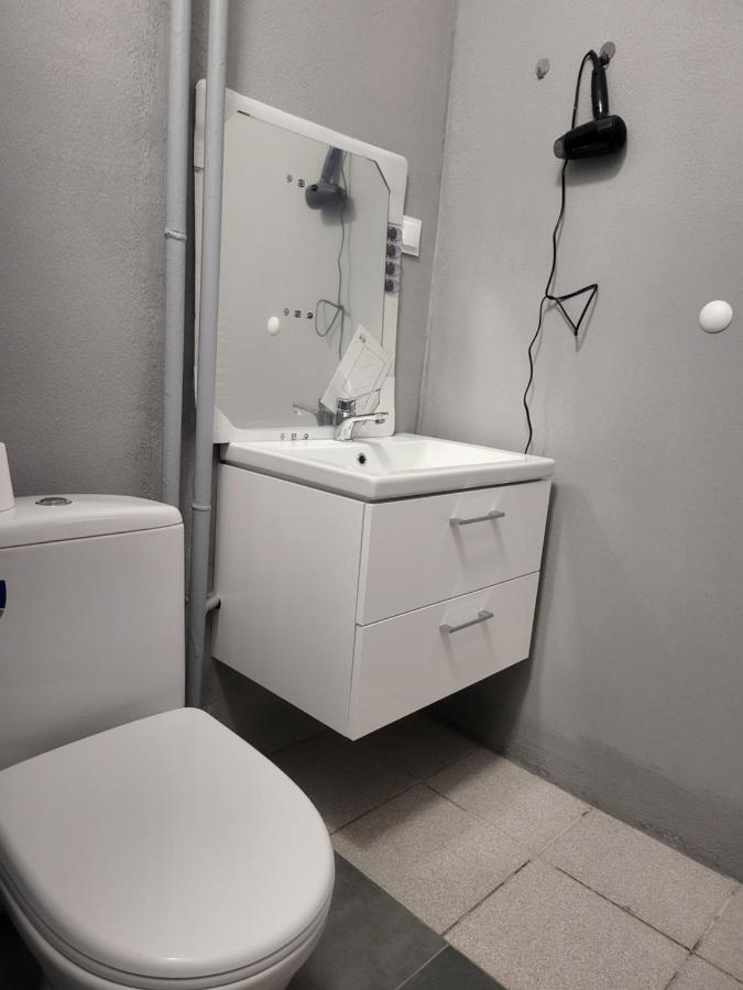 Rooms4Rest Wiertnicza - Private Rooms For Tourists - Atr Consulting Sp, Z O,O, วอร์ซอ ภายนอก รูปภาพ