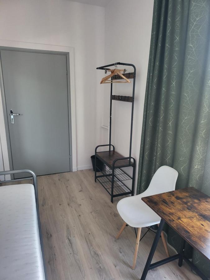 Rooms4Rest Wiertnicza - Private Rooms For Tourists - Atr Consulting Sp, Z O,O, วอร์ซอ ภายนอก รูปภาพ