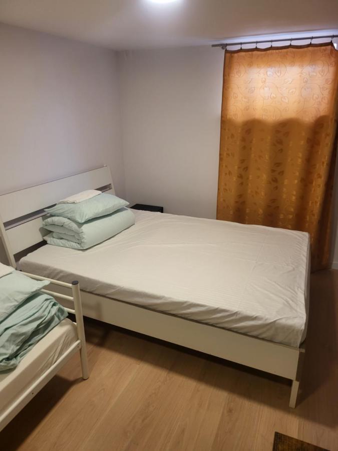 Rooms4Rest Wiertnicza - Private Rooms For Tourists - Atr Consulting Sp, Z O,O, วอร์ซอ ภายนอก รูปภาพ